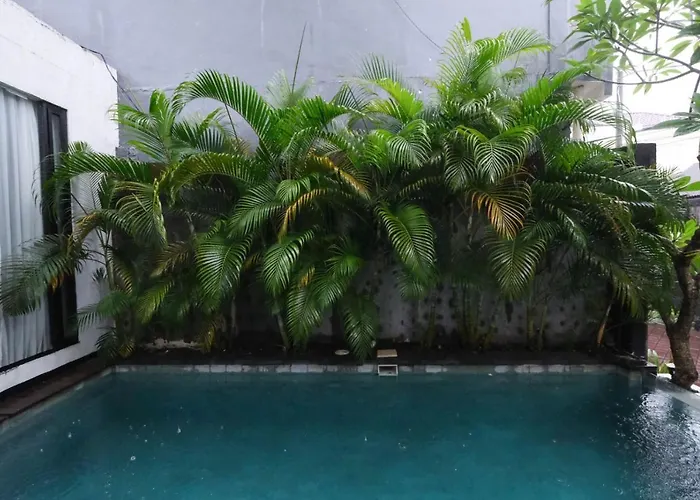 Escotel Jalak Konukevi 3*