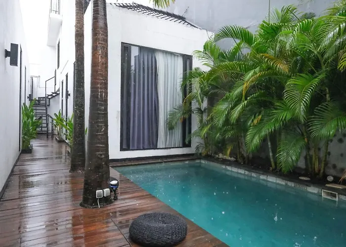 Escotel Jalak 3*